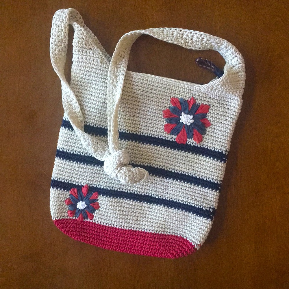 Like New The Sak shoulder purse.
